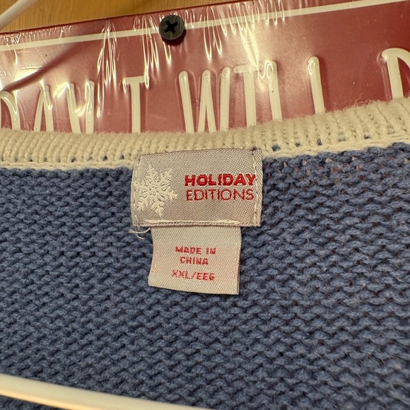 Holiday Editions Blue and White Snowman V-Neck Sweater Vest - Picture 5 of 12